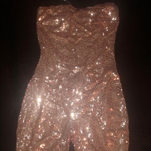 Fashion Nova : Sequin Romper